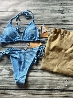 Berlook Blue Textured Bikini top and bottom